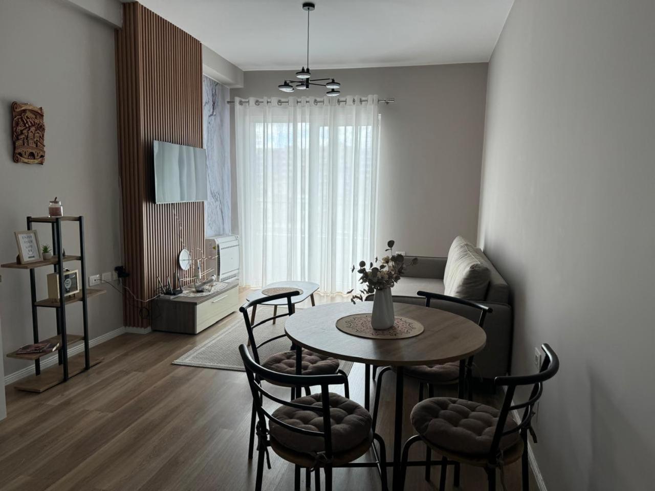 شقة Olivia House Yzberishti المظهر الخارجي الصورة