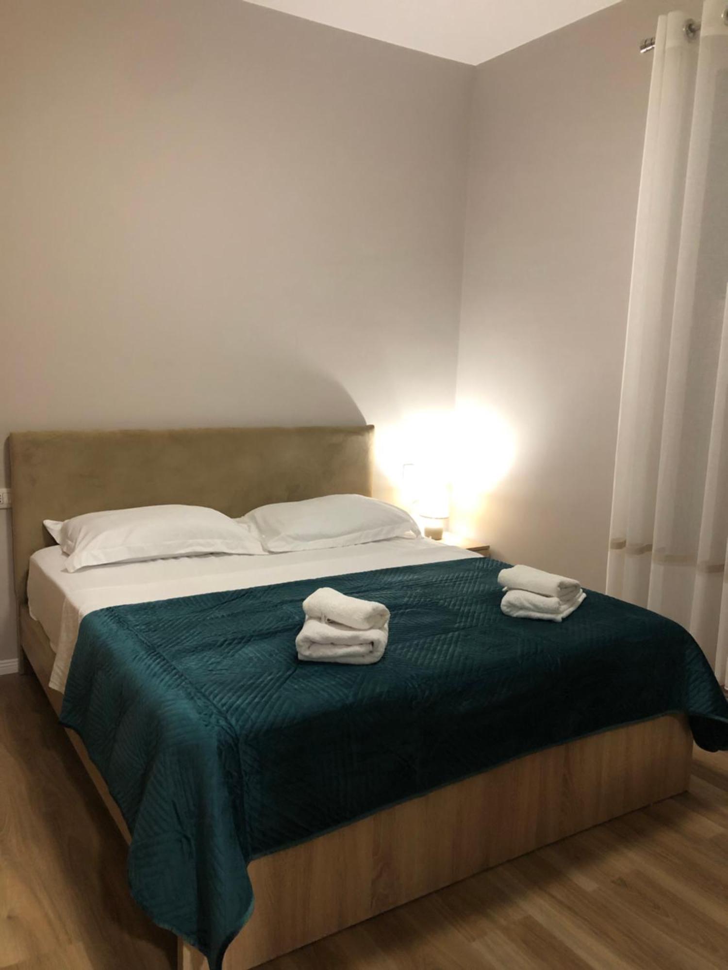 شقة Olivia House Yzberishti المظهر الخارجي الصورة
